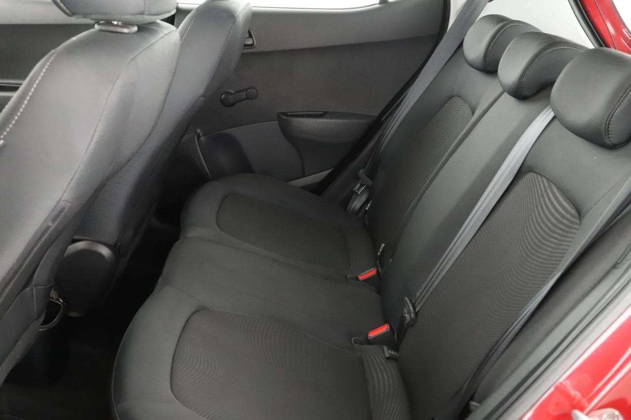 2018 Hyundai i10 - 11