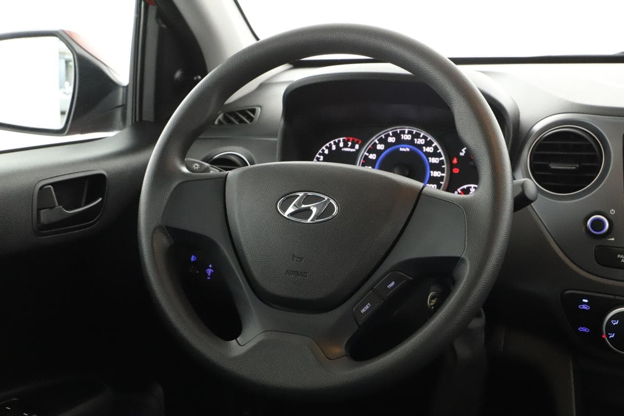 2018 Hyundai i10 - 17