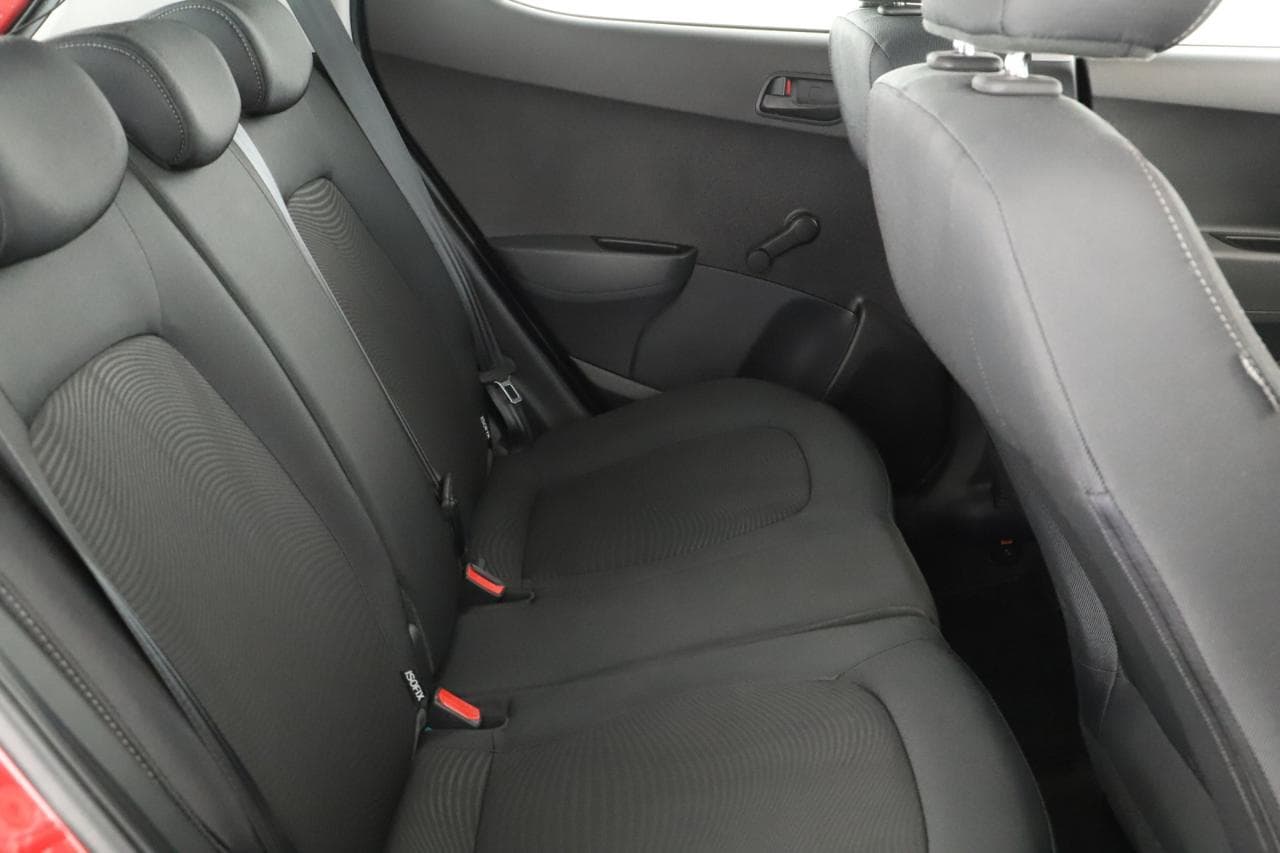 2018 Hyundai i10 - 10