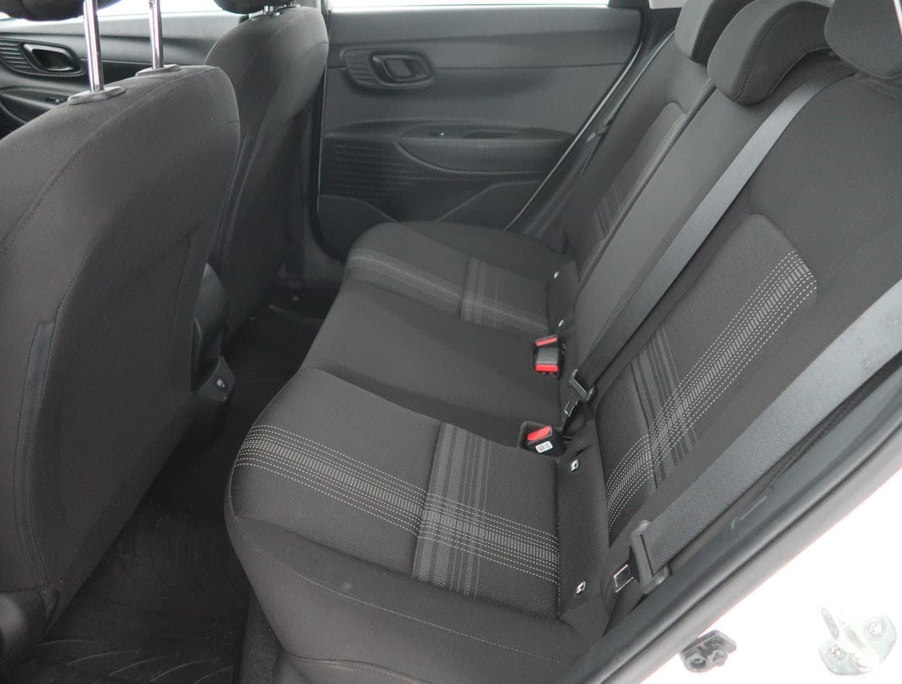 2021 Hyundai i20 - 15