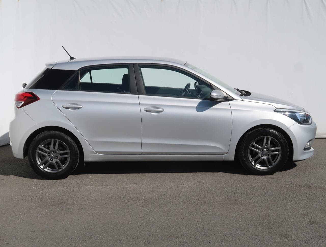 2016 Hyundai i20 - 8