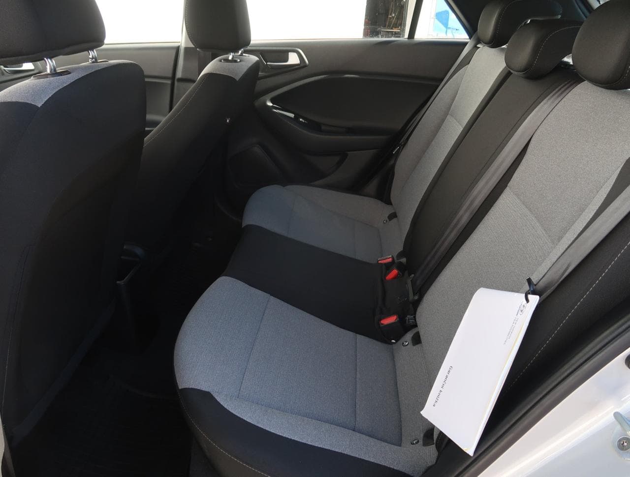 2016 Hyundai i20 - 15