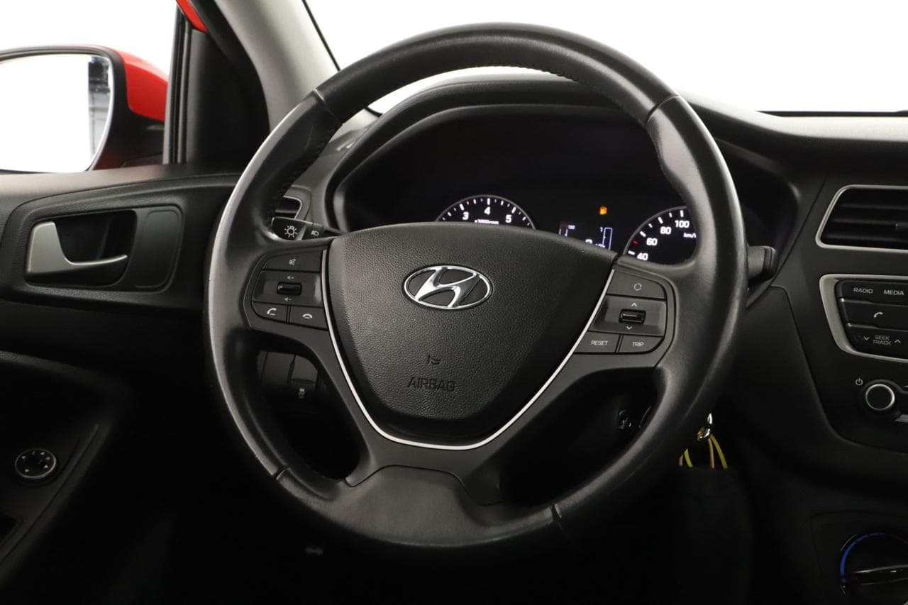 2019 Hyundai i20 - 14