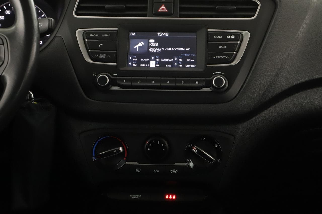 2019 Hyundai i20 - 17