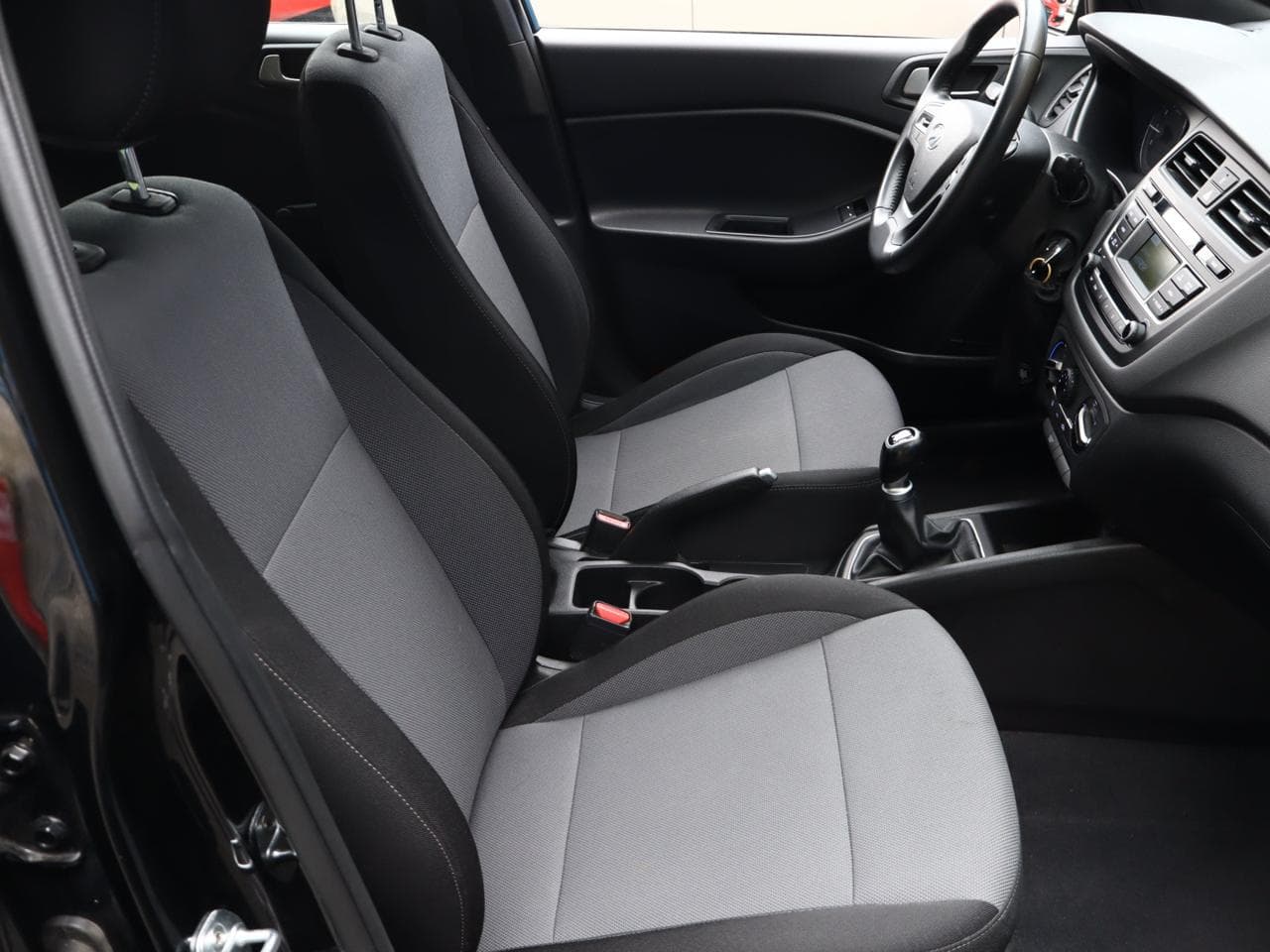 2019 Hyundai i20 - 10
