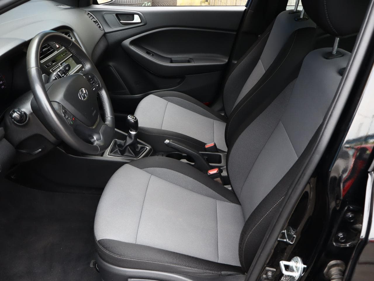 2019 Hyundai i20 - 14