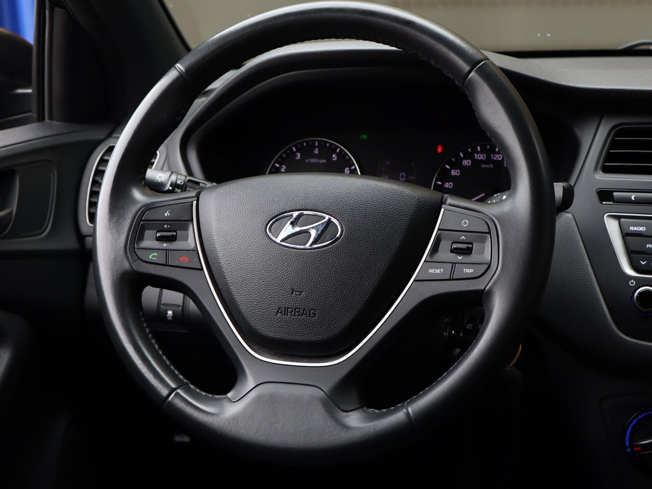 2019 Hyundai i20 - 18