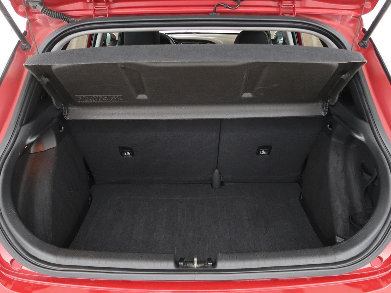 2019 Hyundai i20 - 19