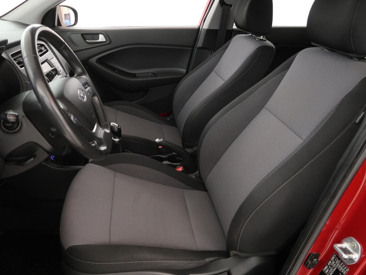 2019 Hyundai i20 - 16