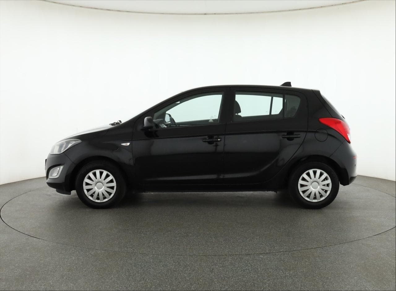 2013 Hyundai i20 - 4