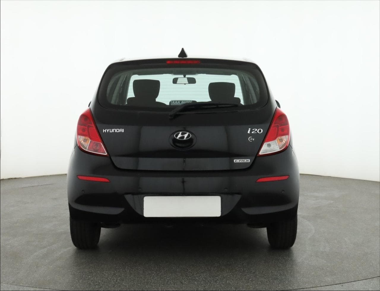 2013 Hyundai i20 - 6