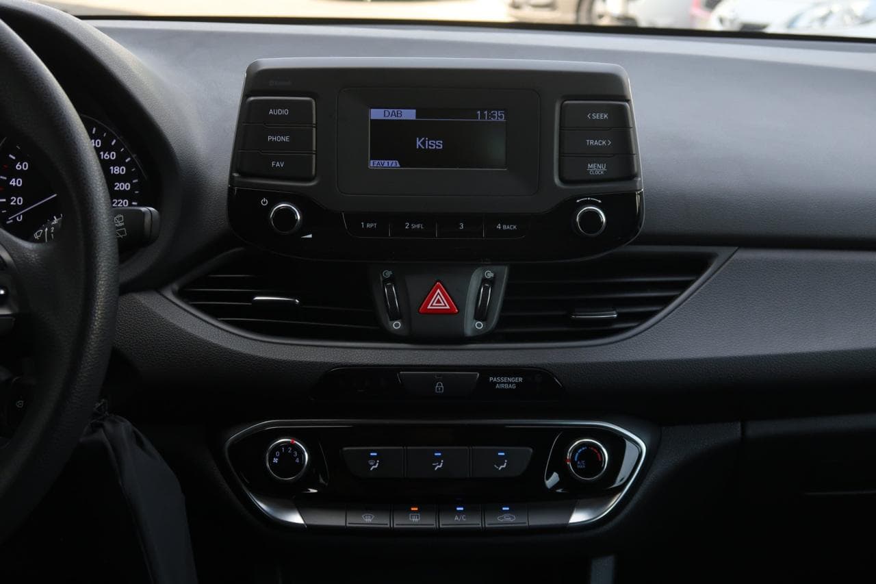 2021 Hyundai i30 - 18