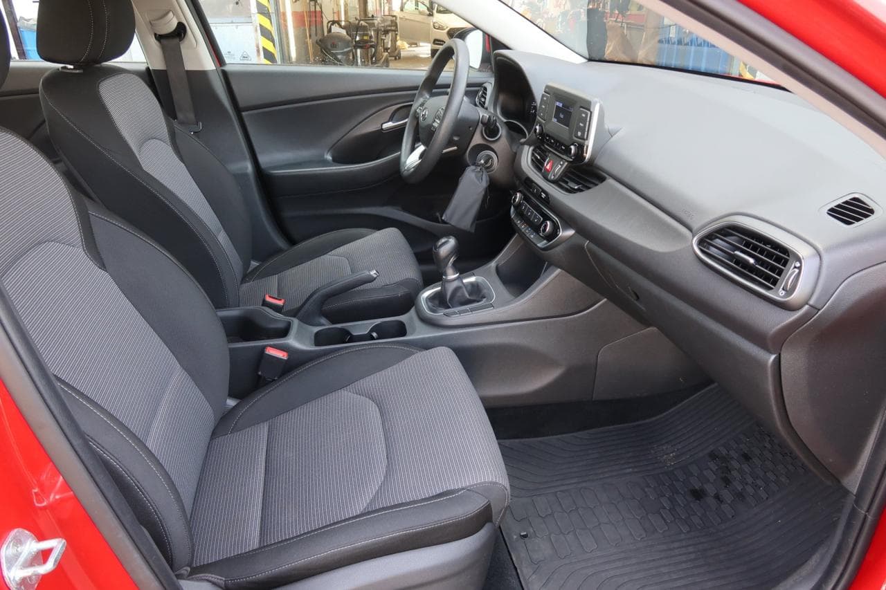 2021 Hyundai i30 - 12