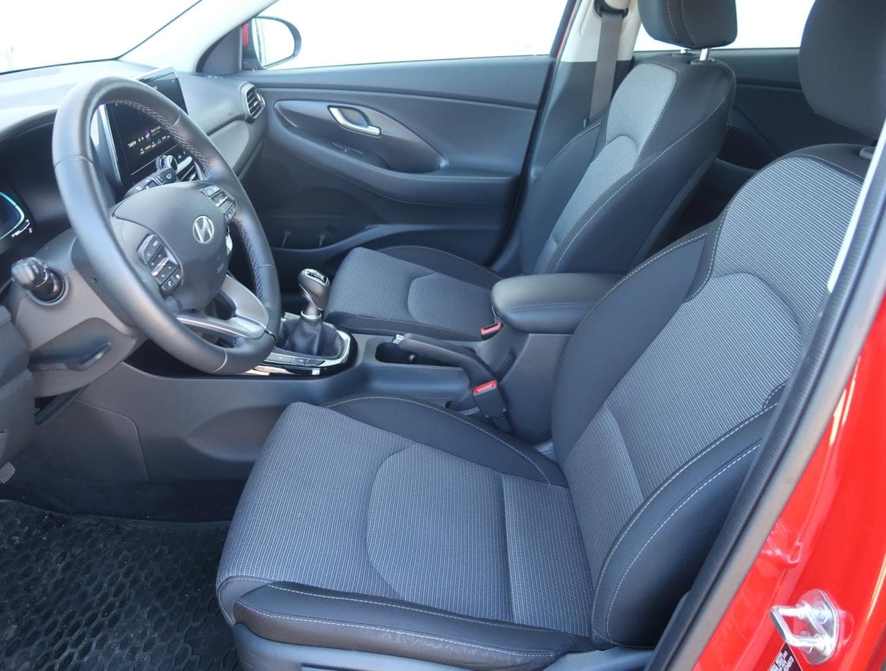 2025 Hyundai i30 - 16