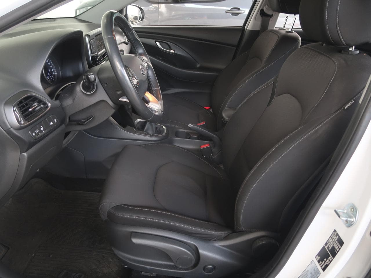 2018 Hyundai i30 - 17