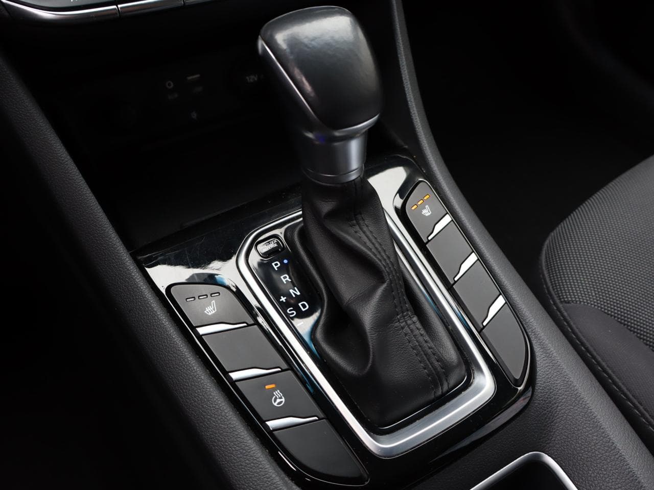 2017 Hyundai IONIQ - 17