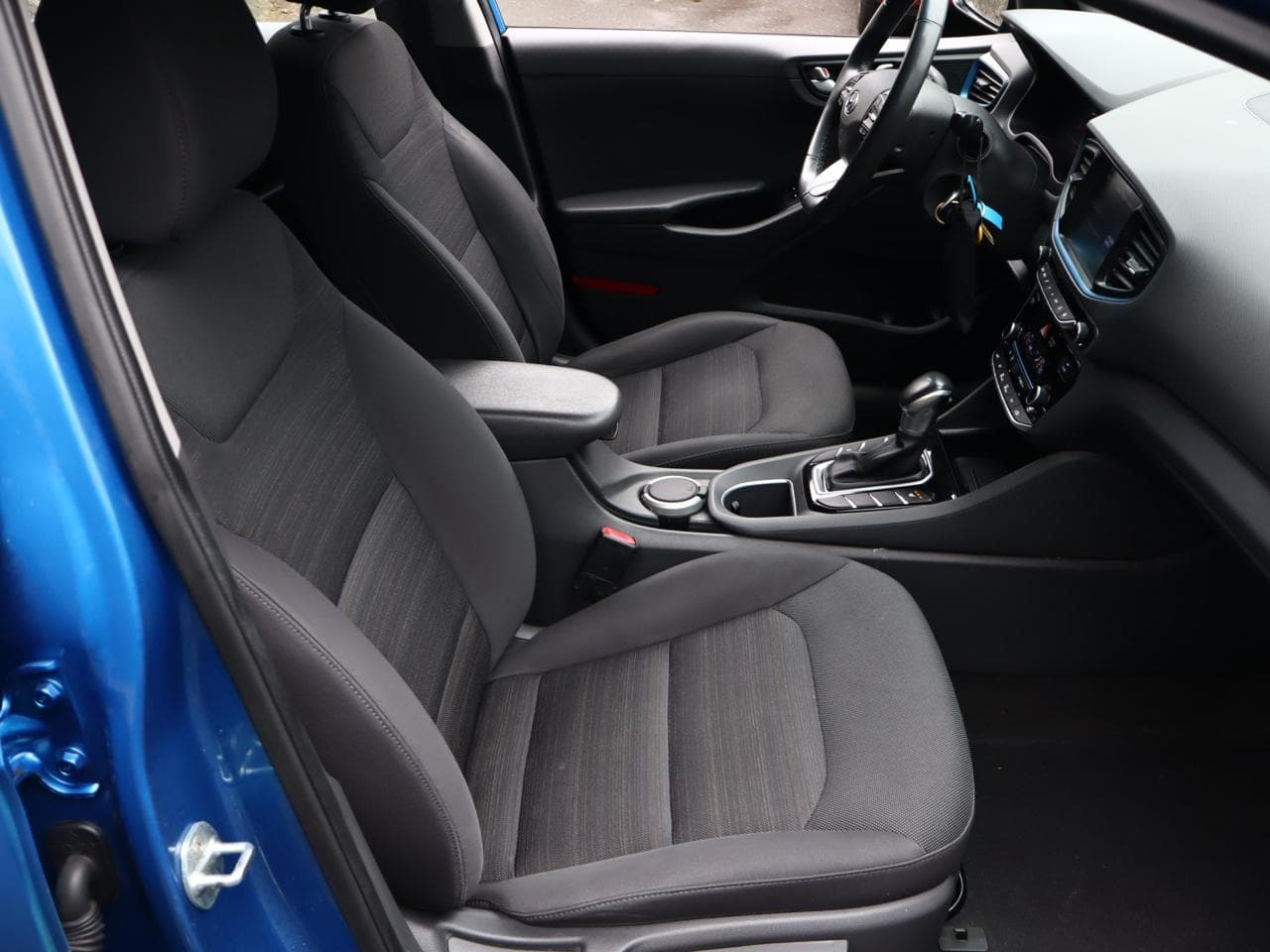 2017 Hyundai IONIQ - 10