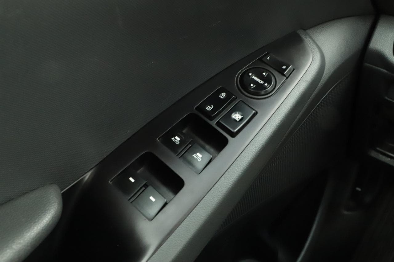 2017 Hyundai IONIQ - 19