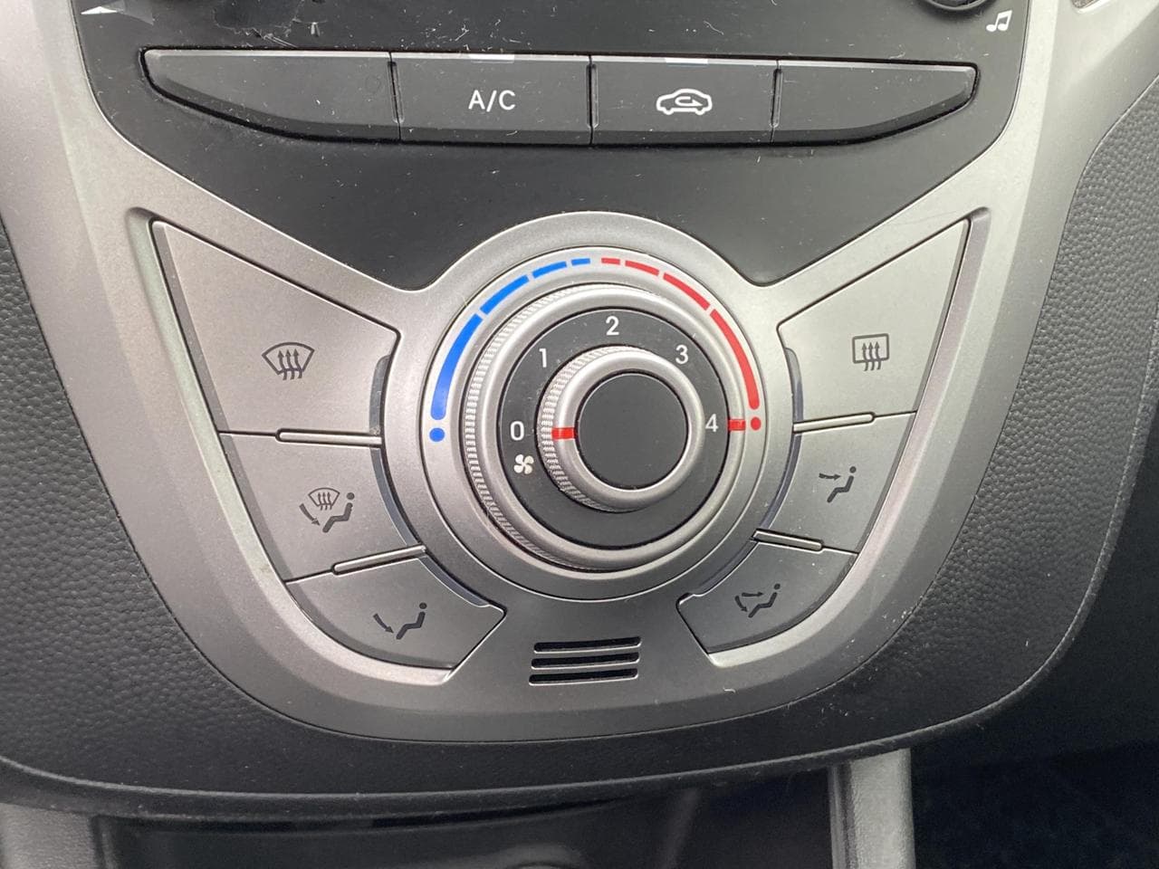 2014 Hyundai ix20 - 13