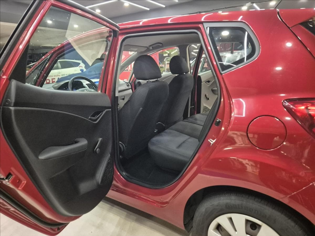 2011 Hyundai ix20 - 18