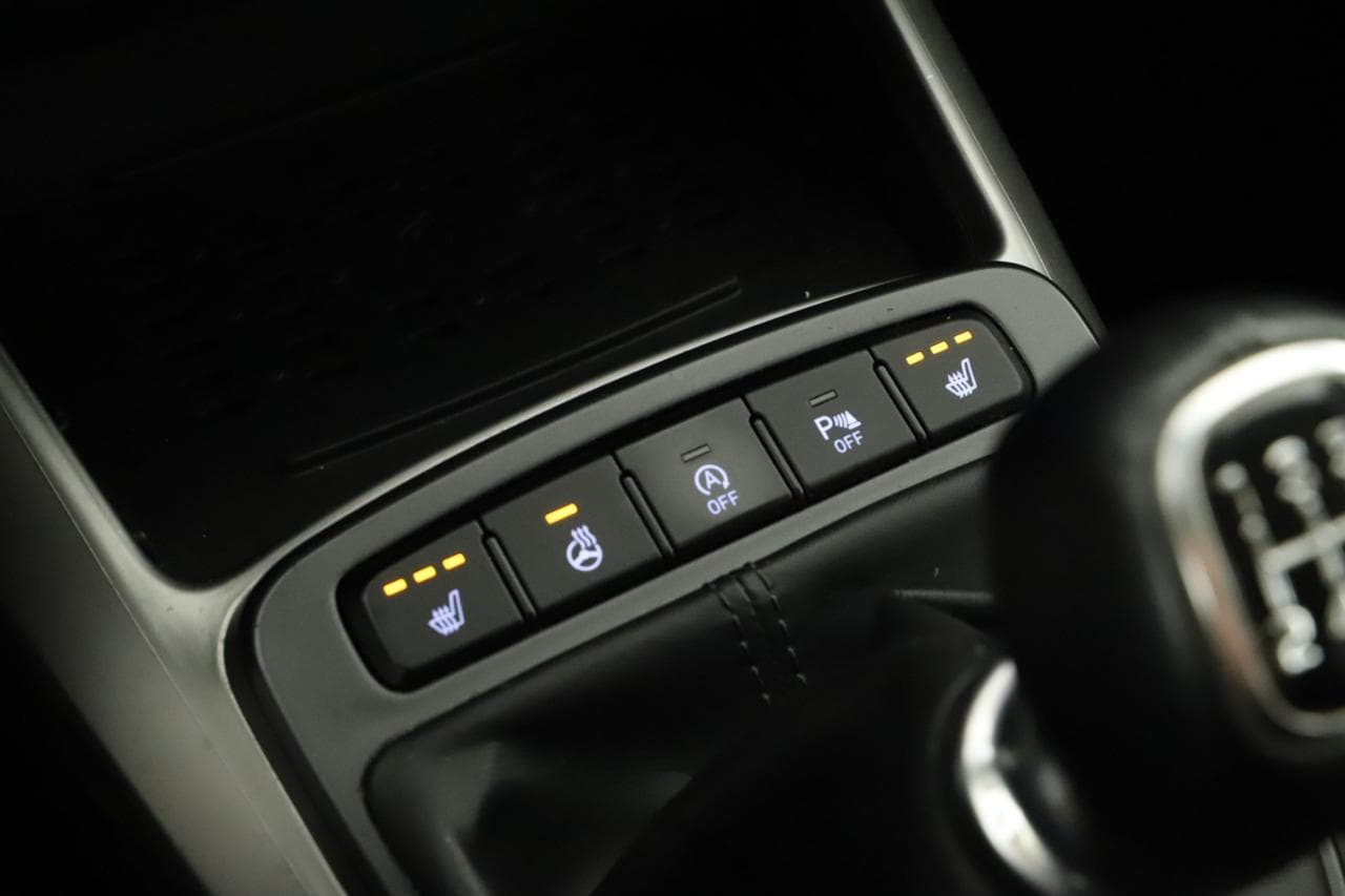 2021 Hyundai i10 - 14