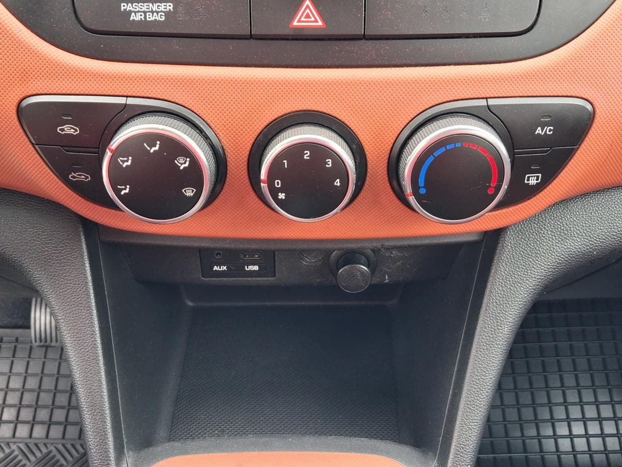 2014 Hyundai i10 - 13