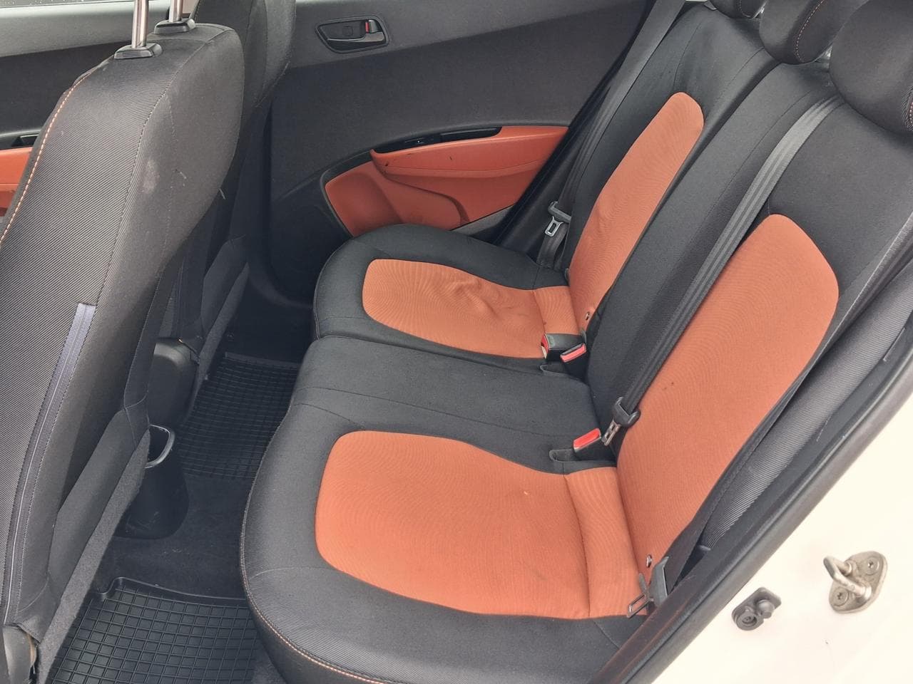 2014 Hyundai i10 - 10