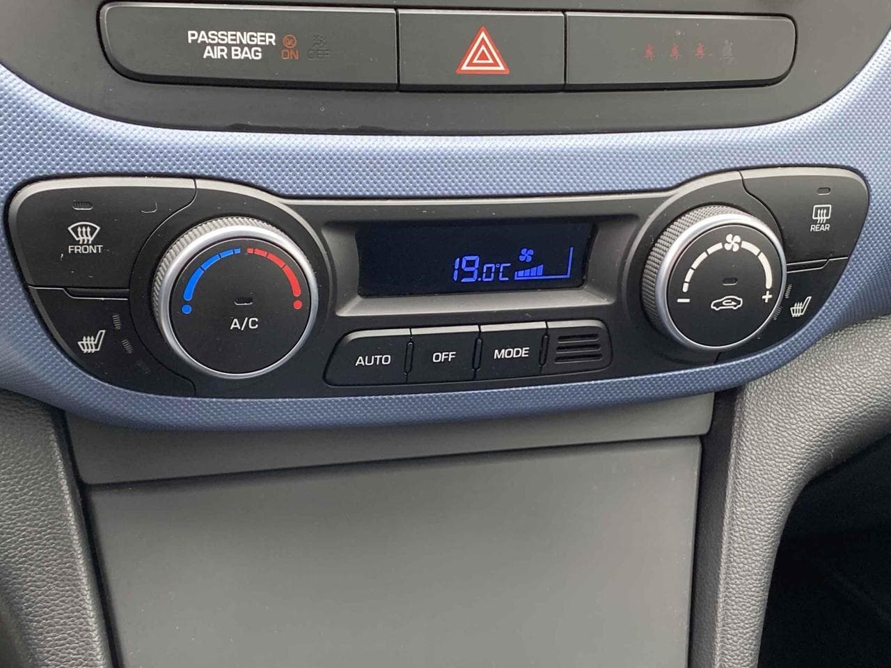2015 Hyundai i10 - 19