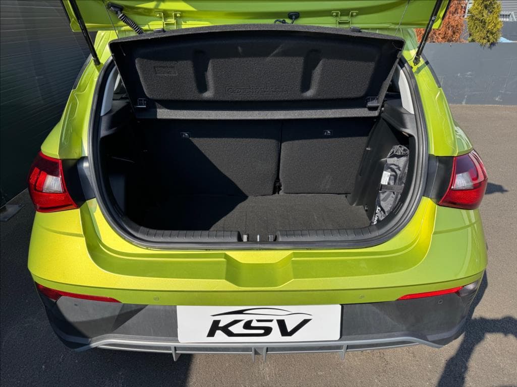 2025 Hyundai i20 - 11