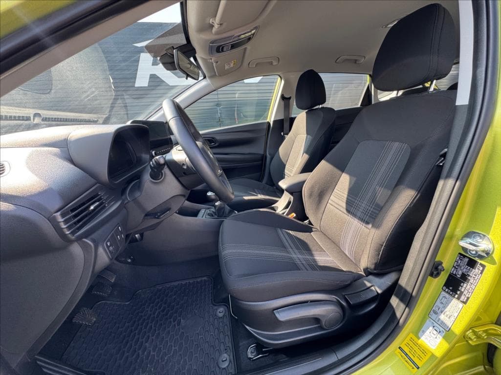 2025 Hyundai i20 - 12