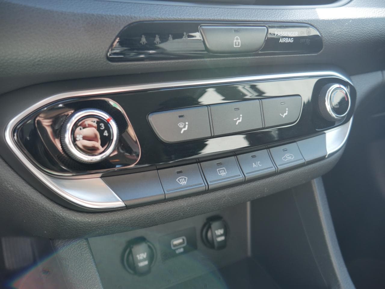 2020 Hyundai i30 - 28