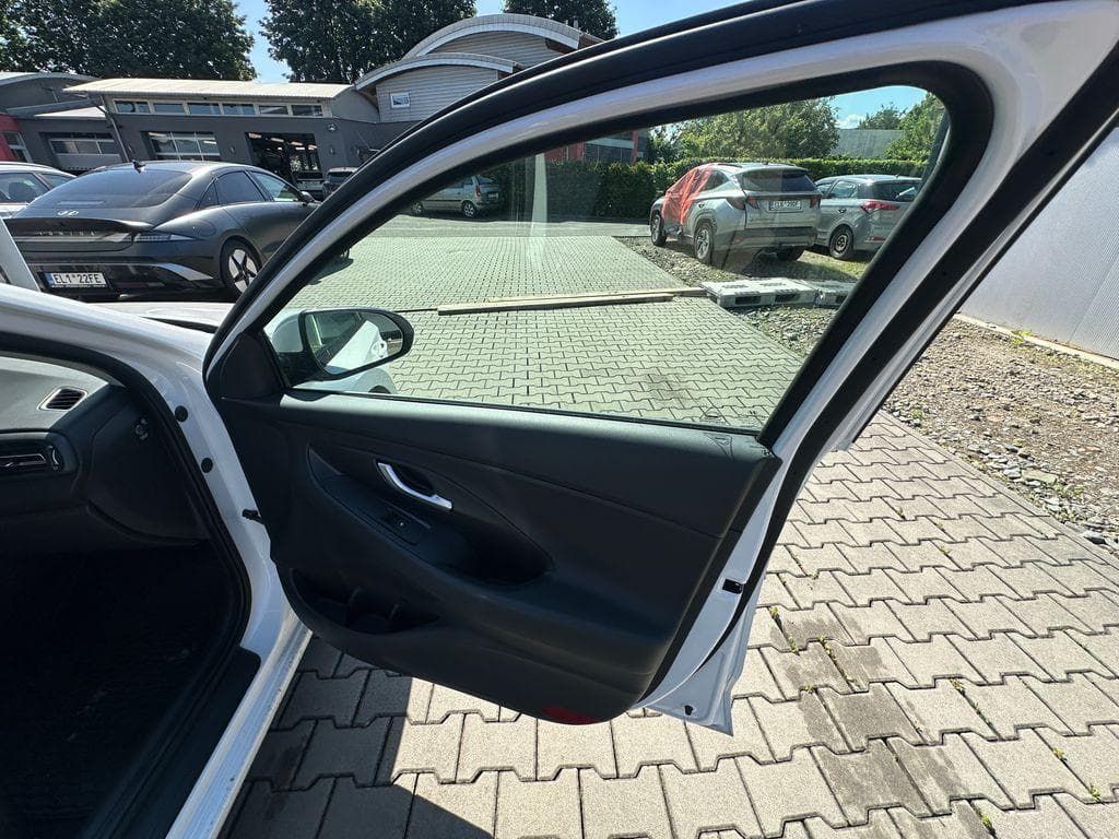 2026 Hyundai i30 - 18