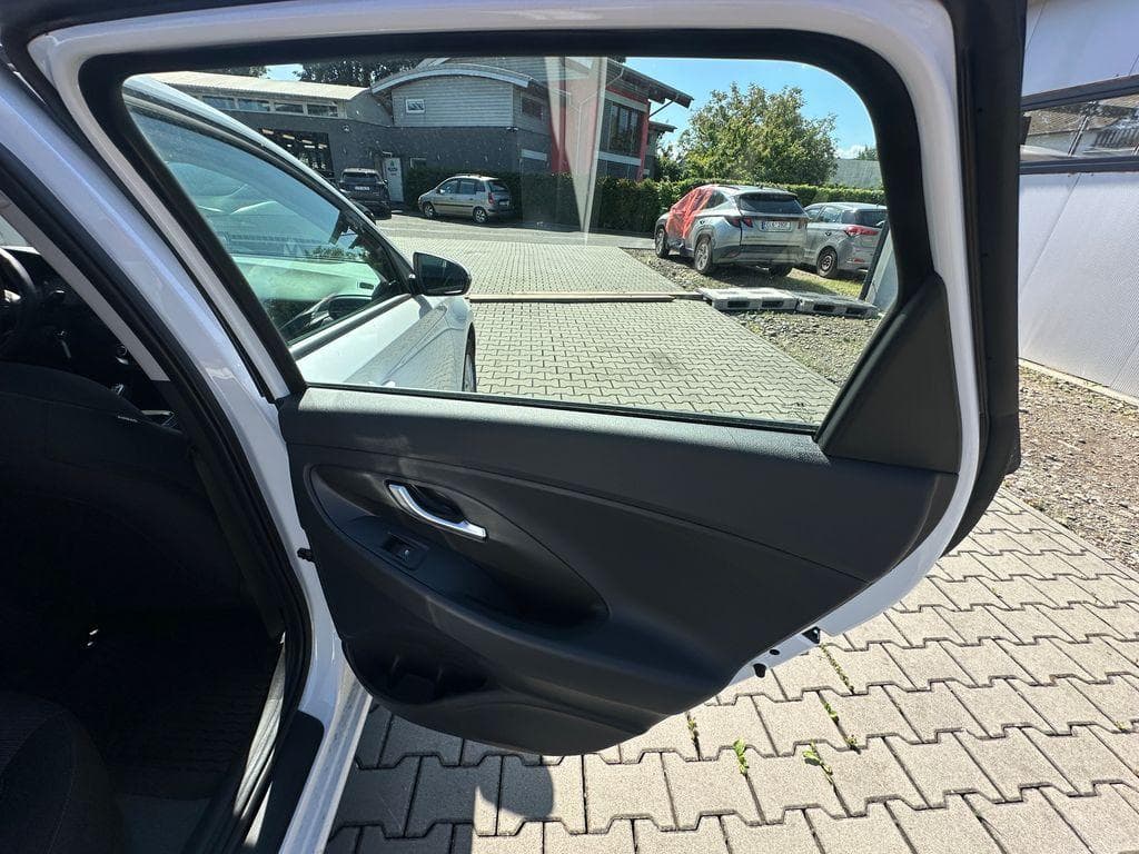 2026 Hyundai i30 - 16