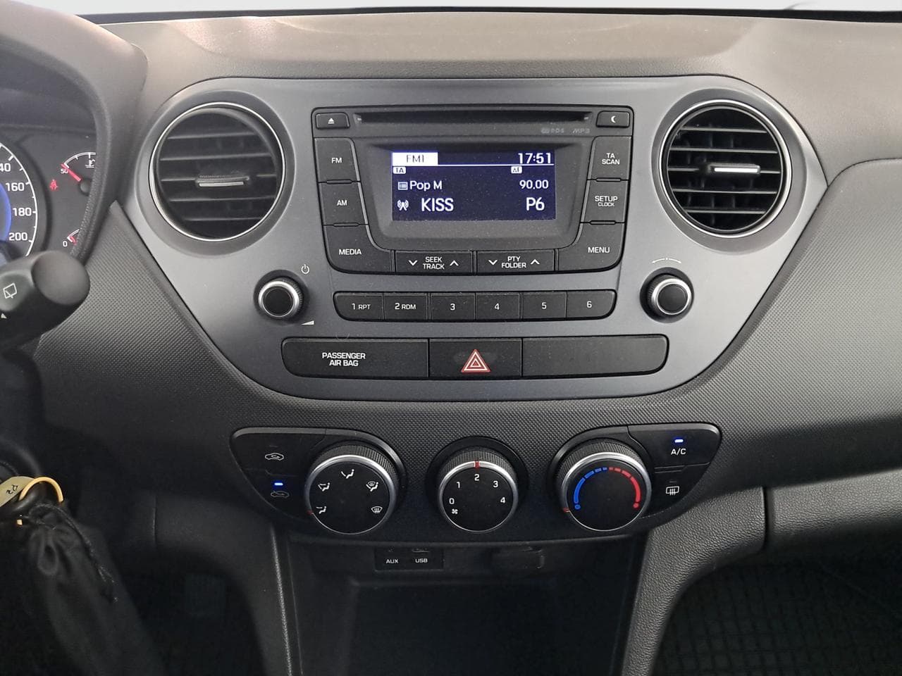 2016 Hyundai i10 - 17