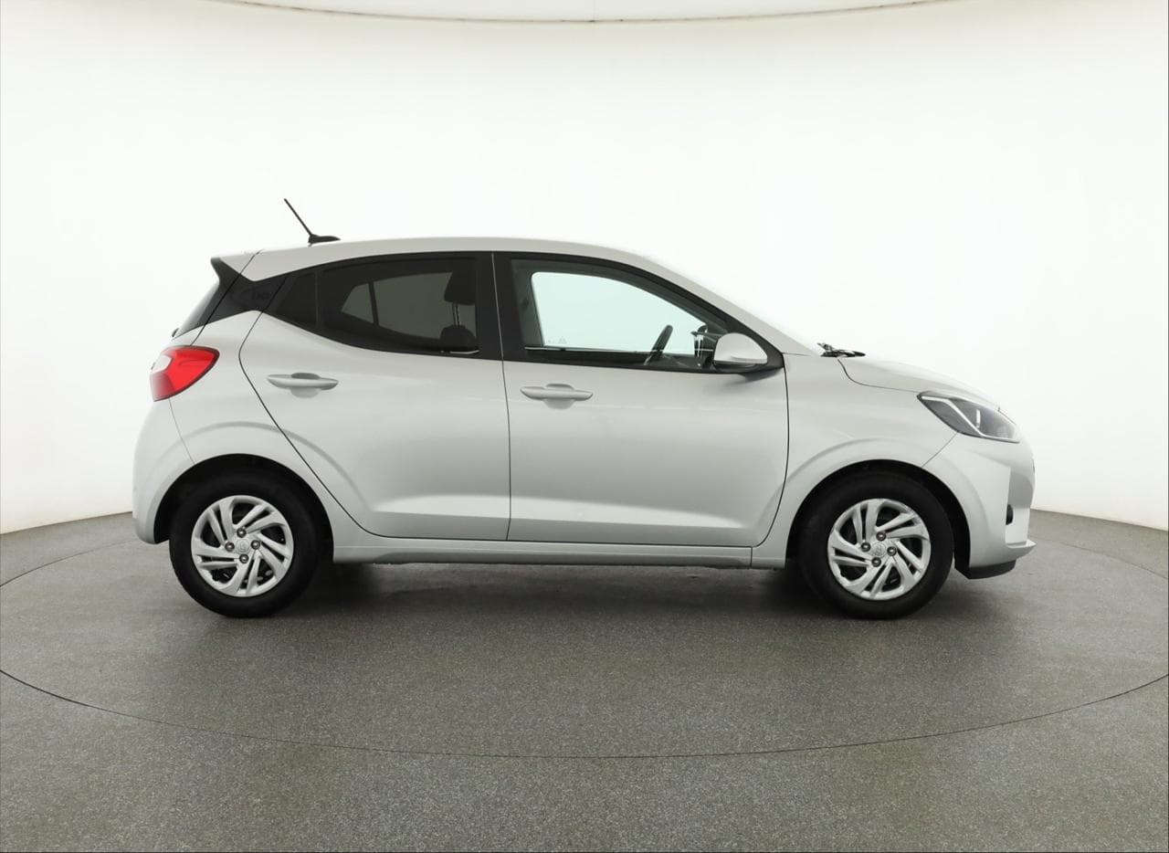2023 Hyundai i10 - 15