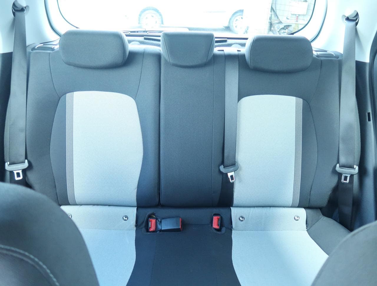 2021 Hyundai i10 - 25