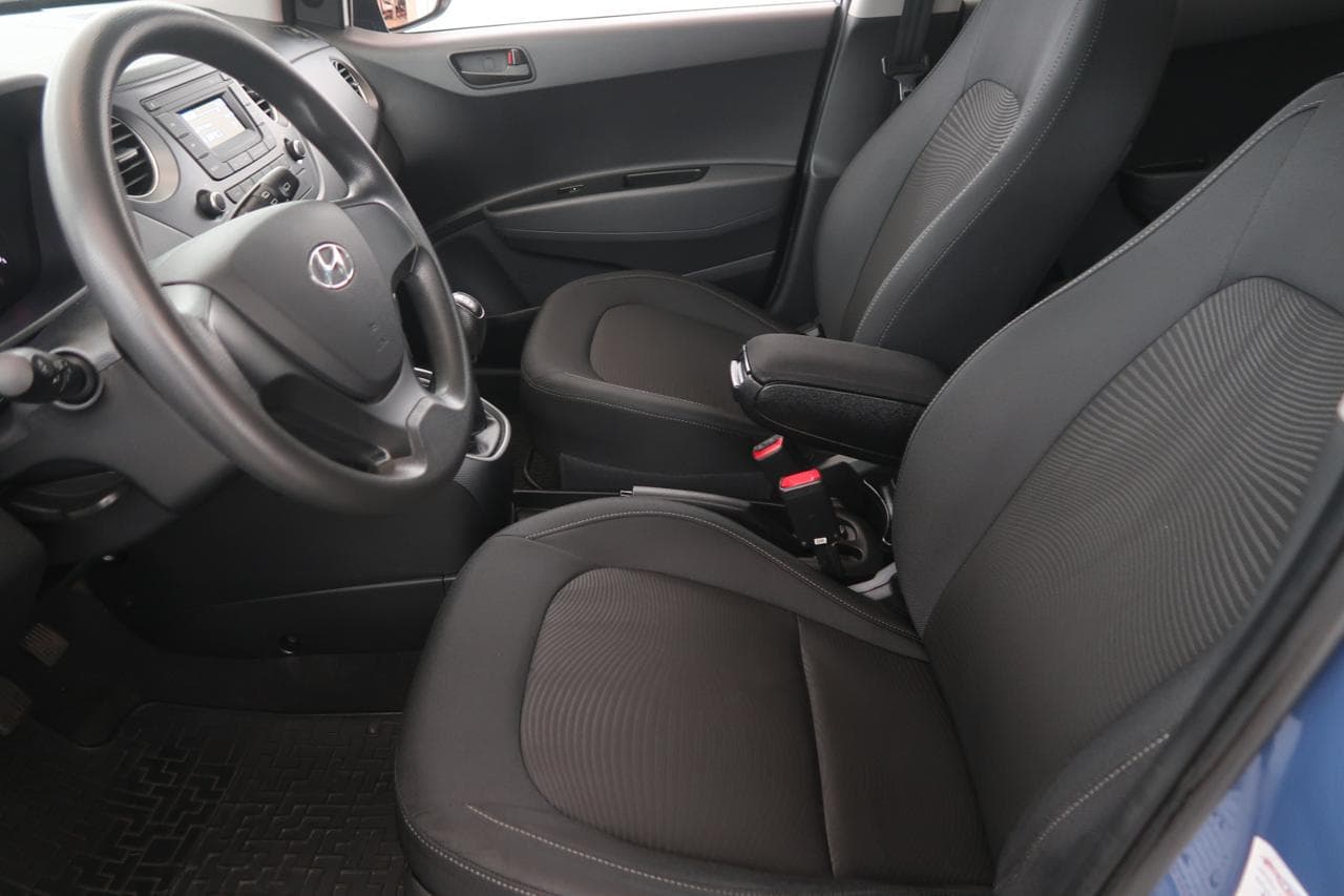 2017 Hyundai i10 - 27