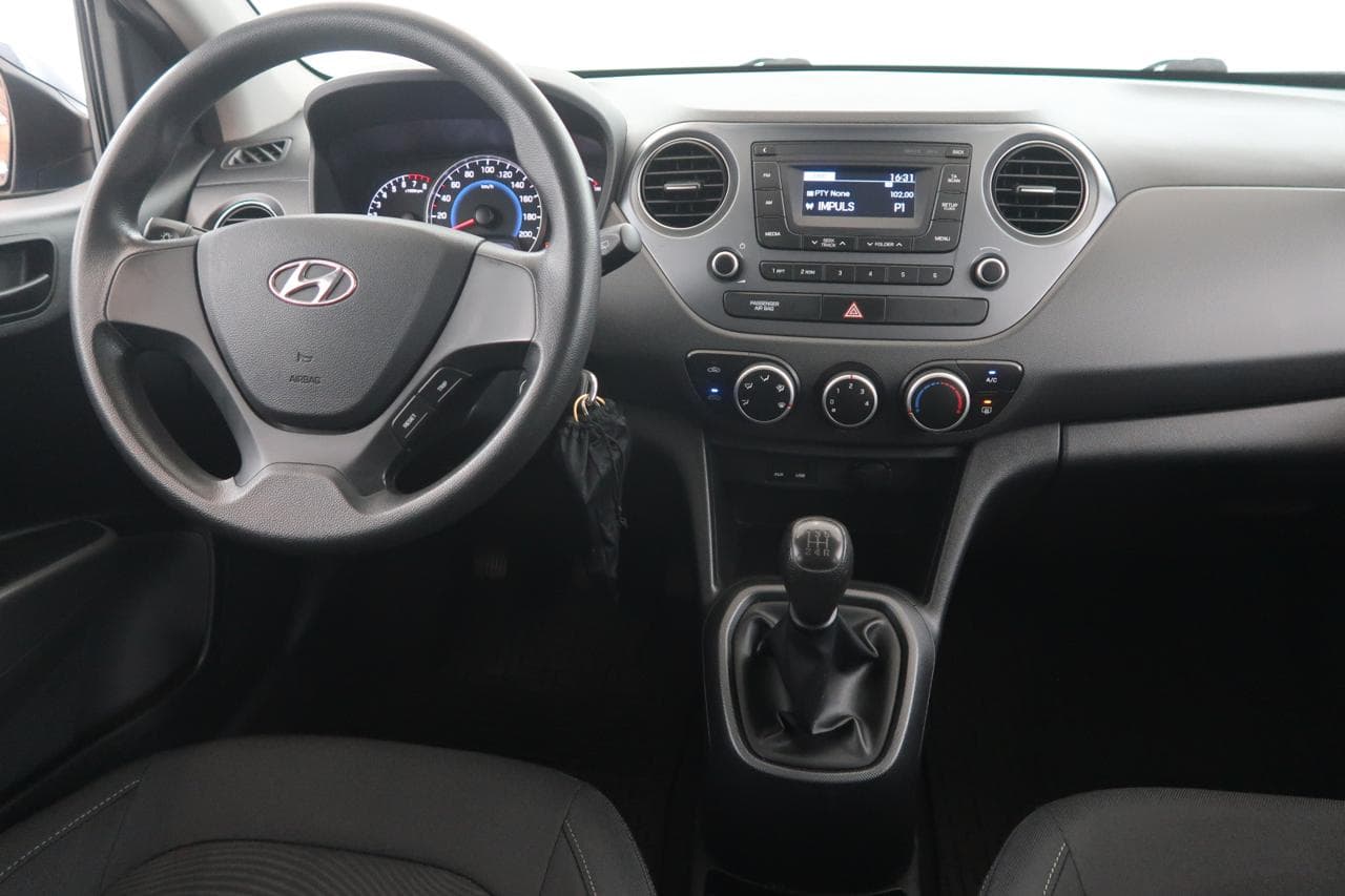 2017 Hyundai i10 - 16