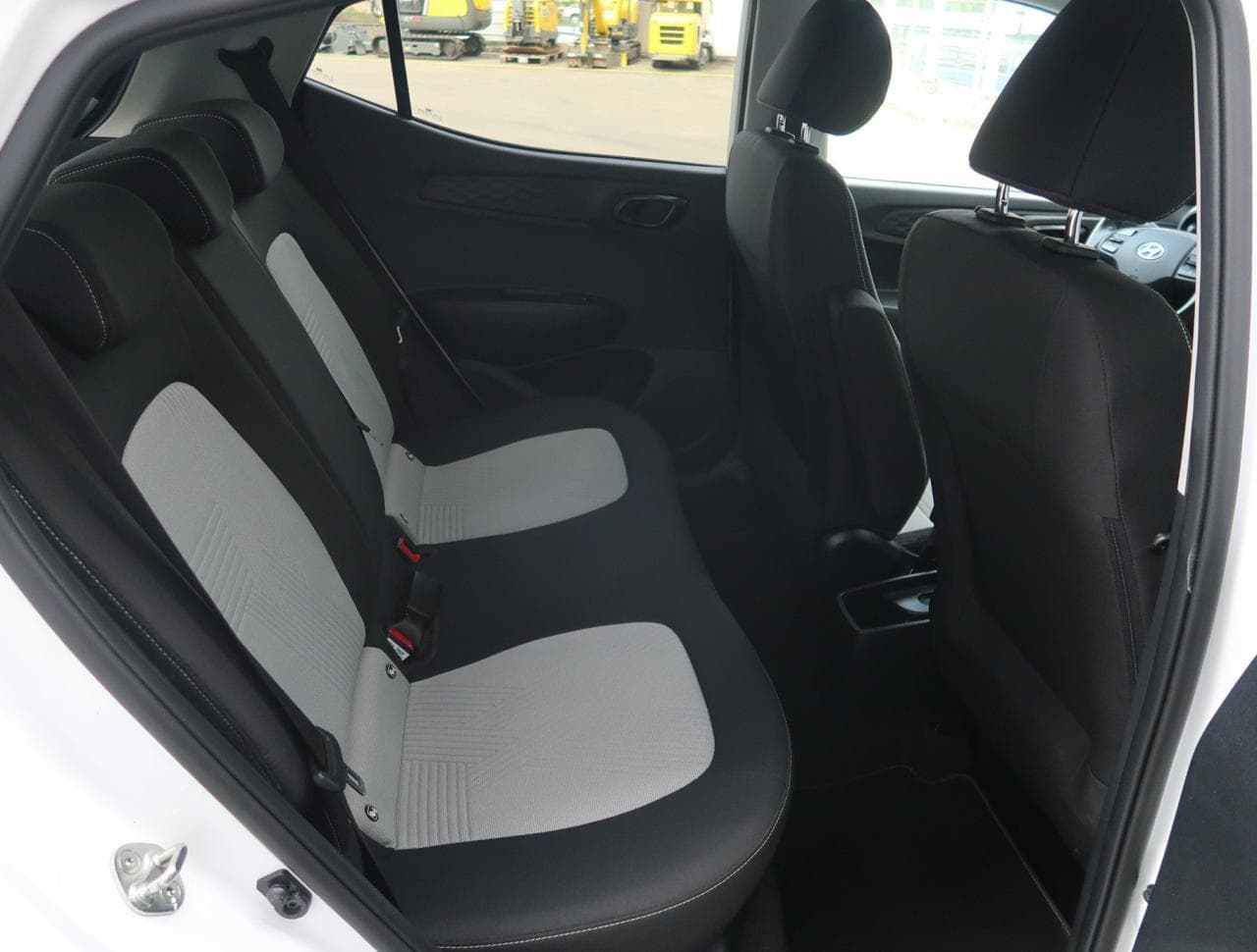 2021 Hyundai i10 - 23