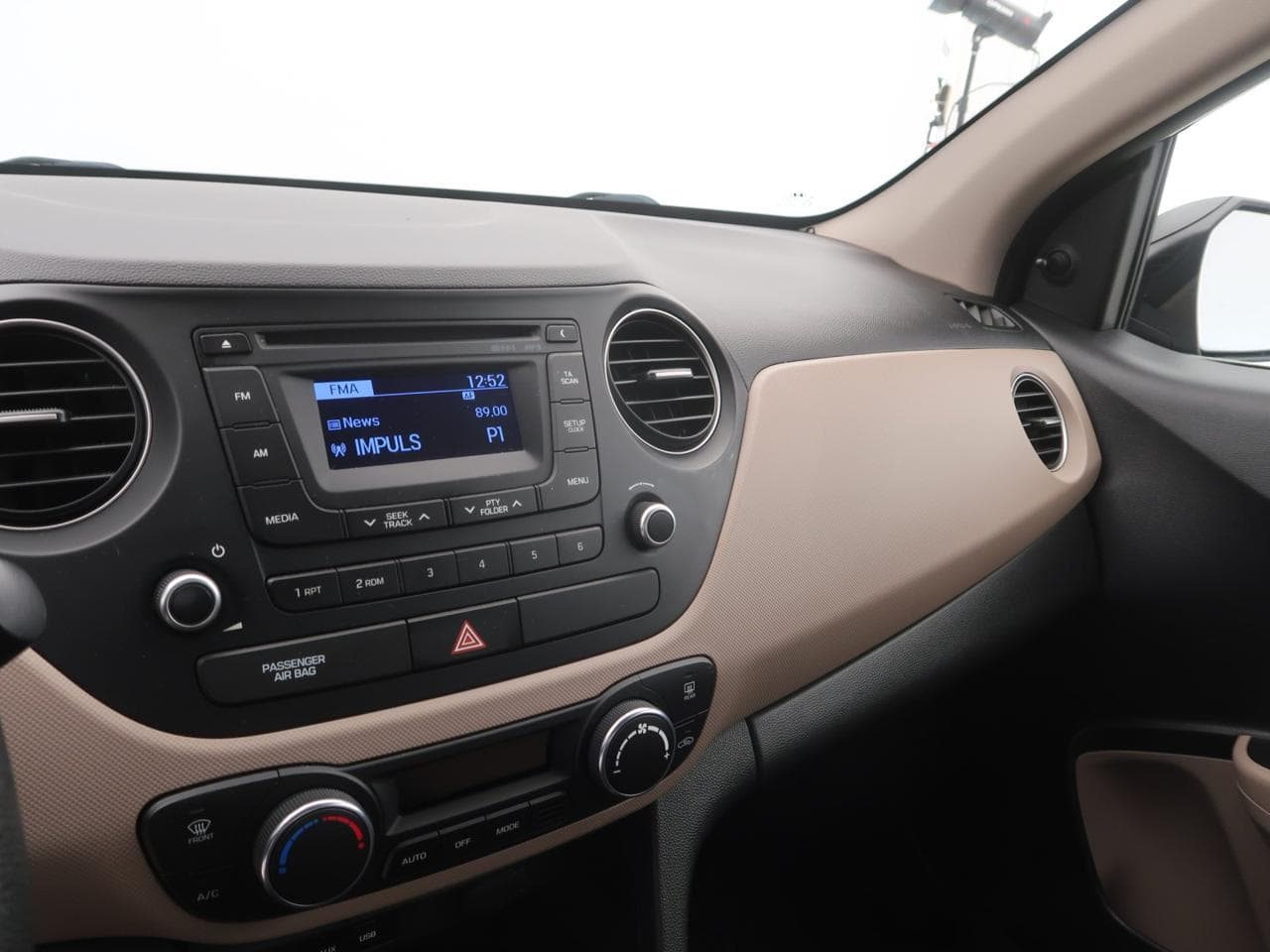 2016 Hyundai i10 - 33