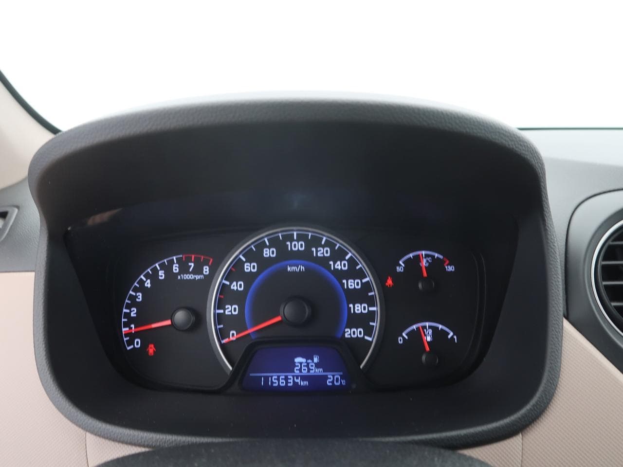 2016 Hyundai i10 - 31