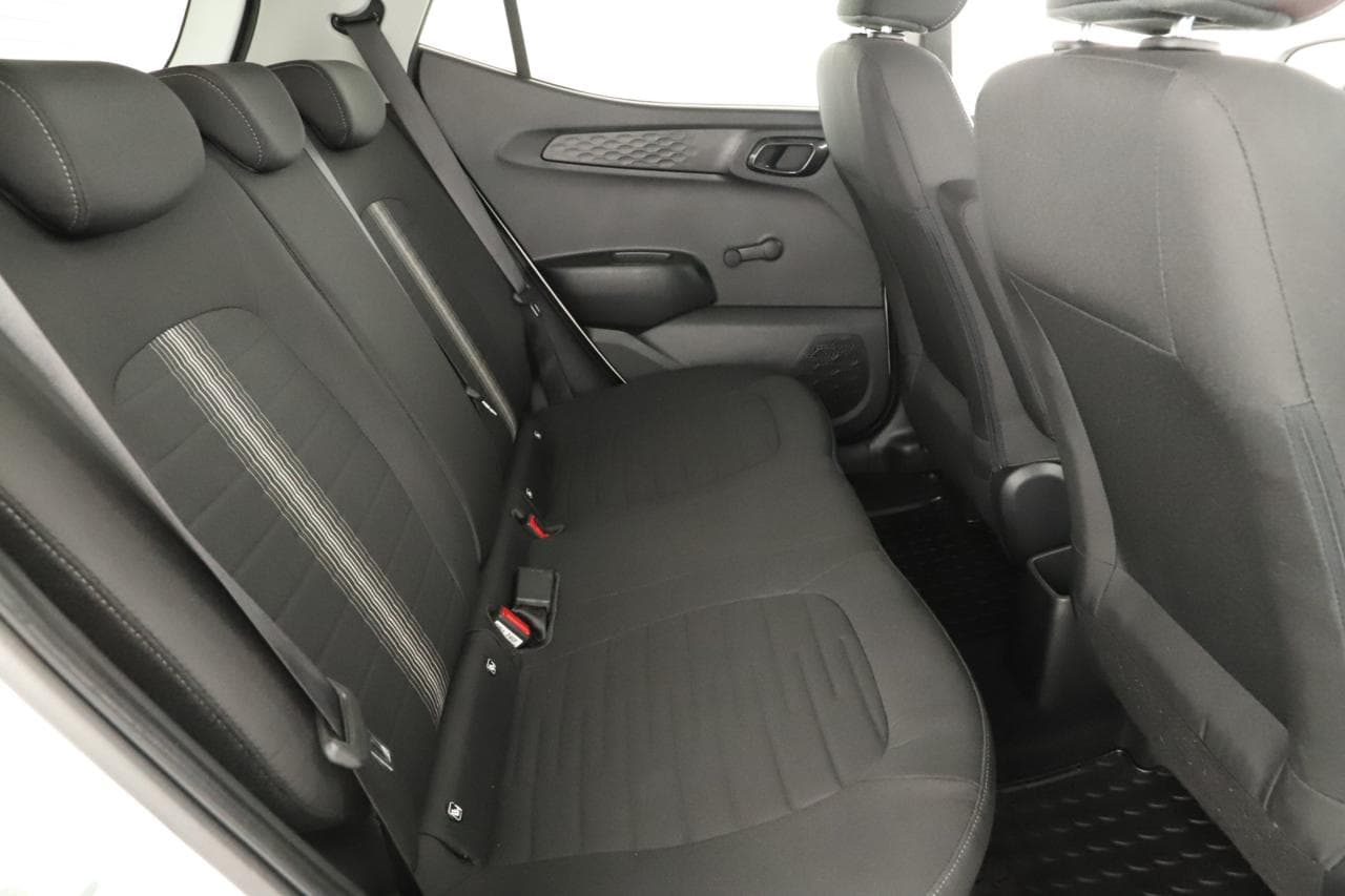 2022 Hyundai i10 - 11