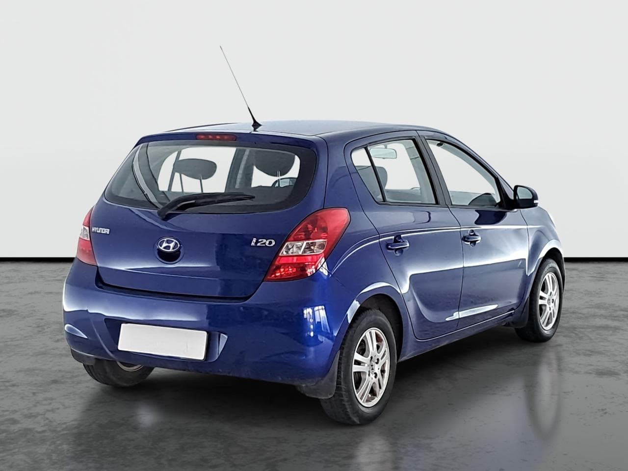 2011 Hyundai i20 - 11