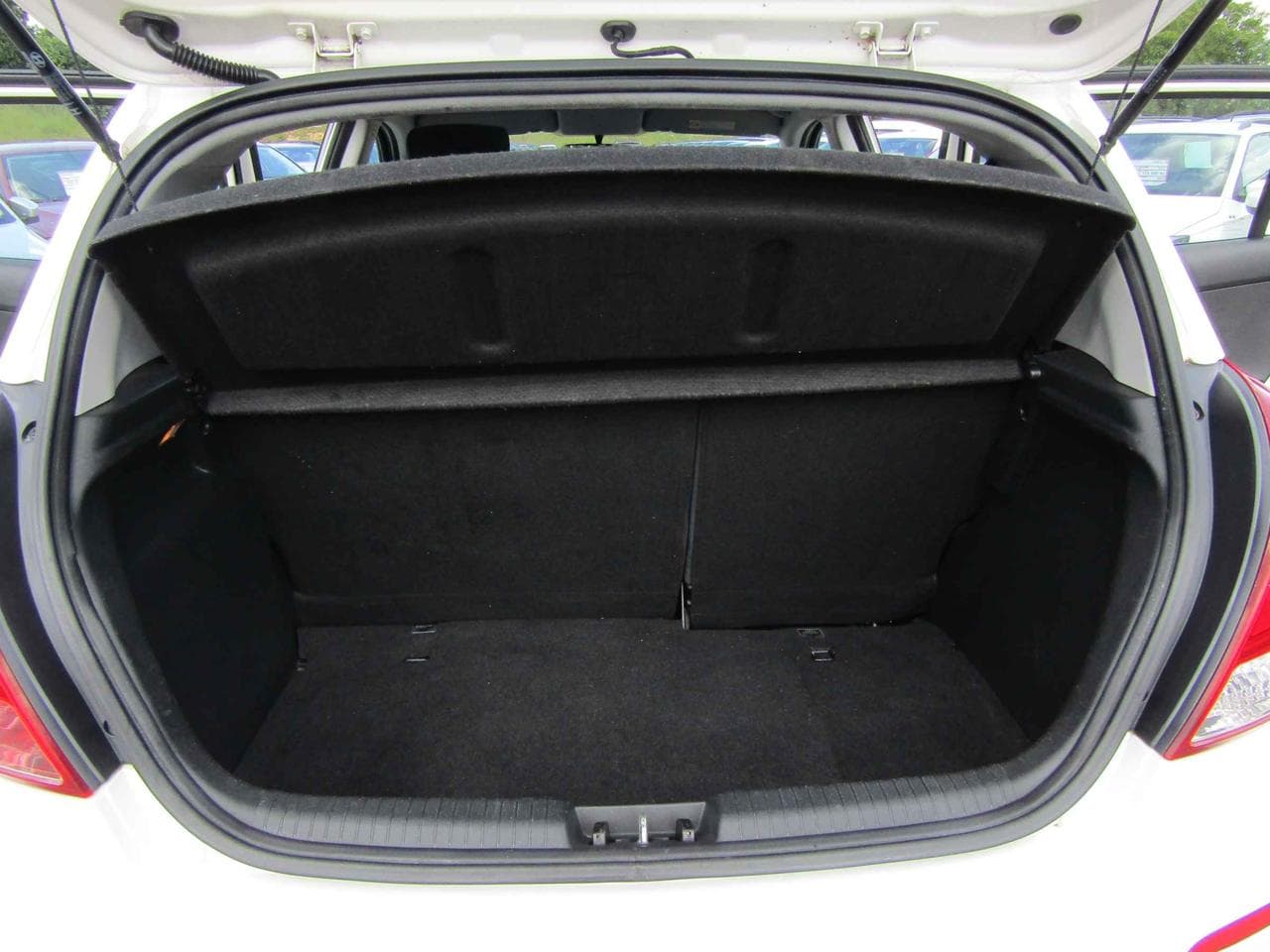 2013 Hyundai i20 - 7