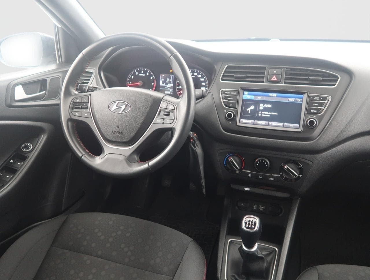 2019 Hyundai i20 - 14