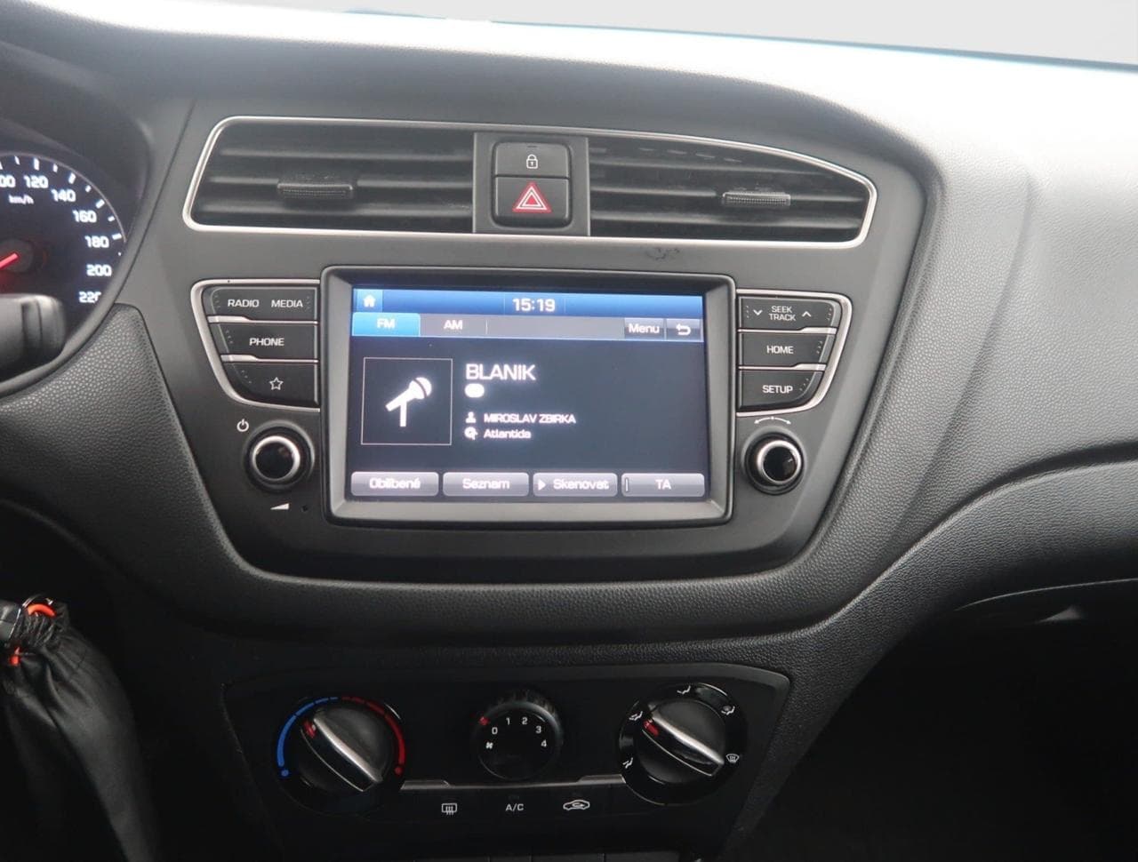 2019 Hyundai i20 - 30