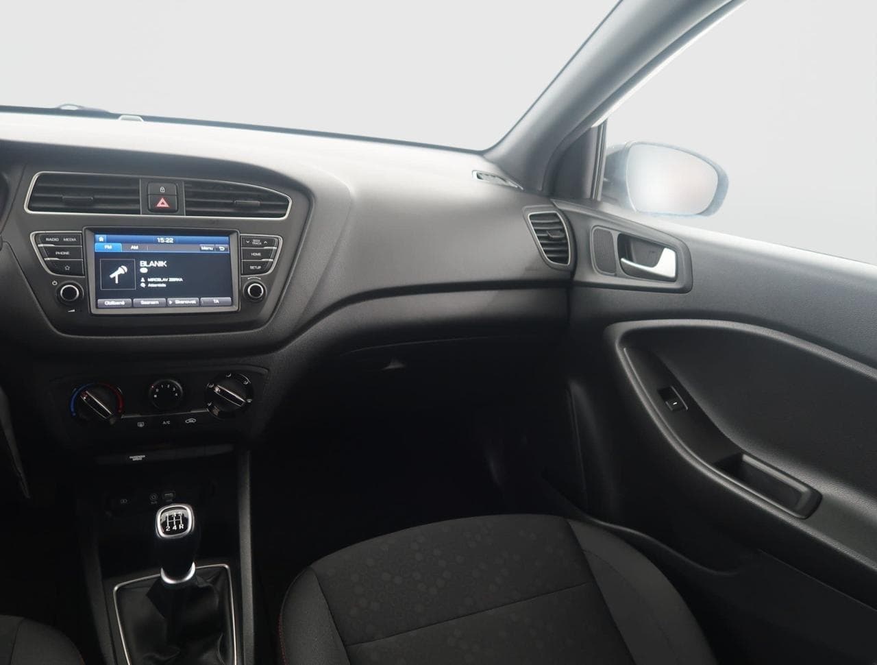 2019 Hyundai i20 - 18