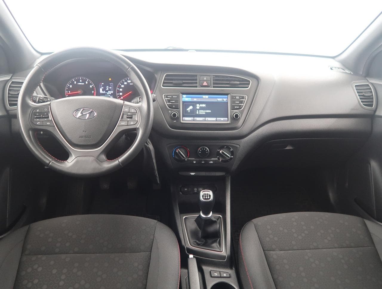 2019 Hyundai i20 - 16