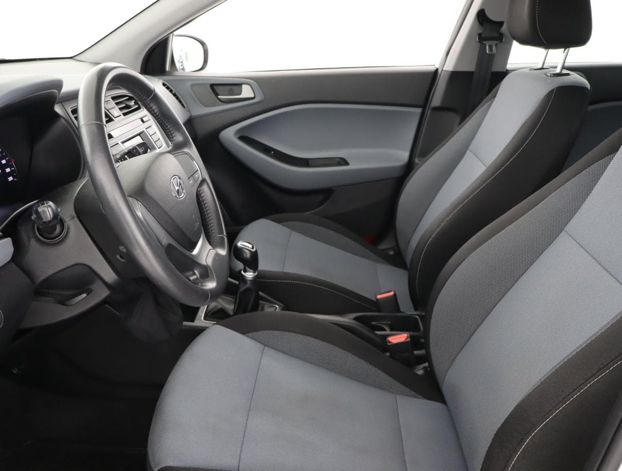 2017 Hyundai i20 - 30