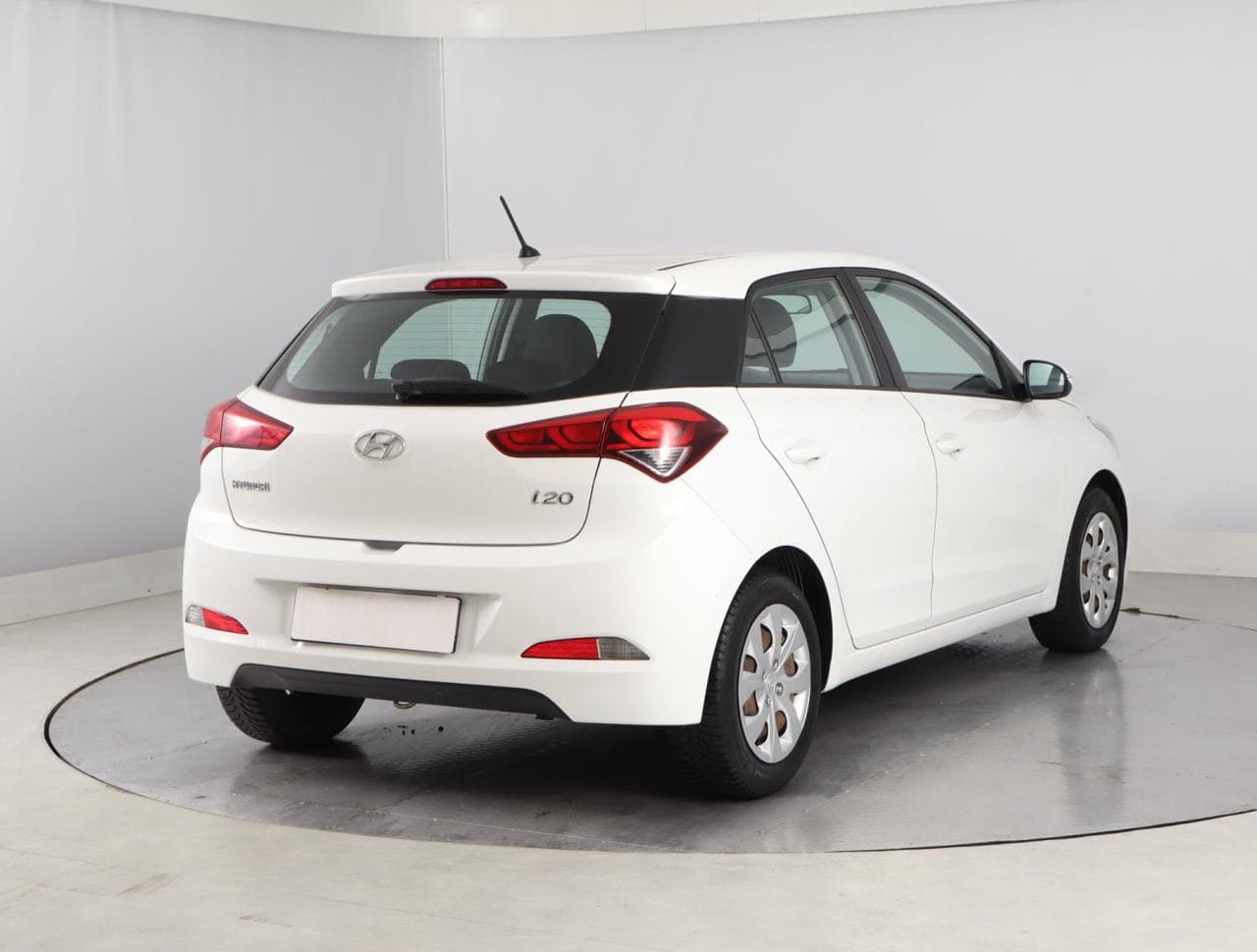 2017 Hyundai i20 - 13
